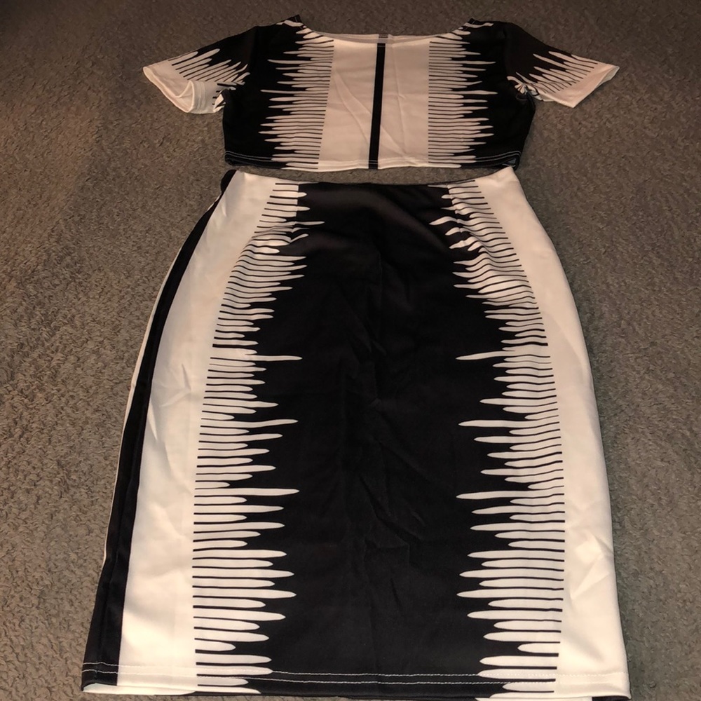 2 piece skirt set - Picture 6 of 7